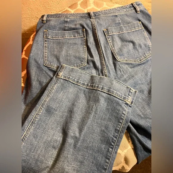 GAP High Rise Wide Leg Crop Blue Denim Jeans - Picture 9 of 10